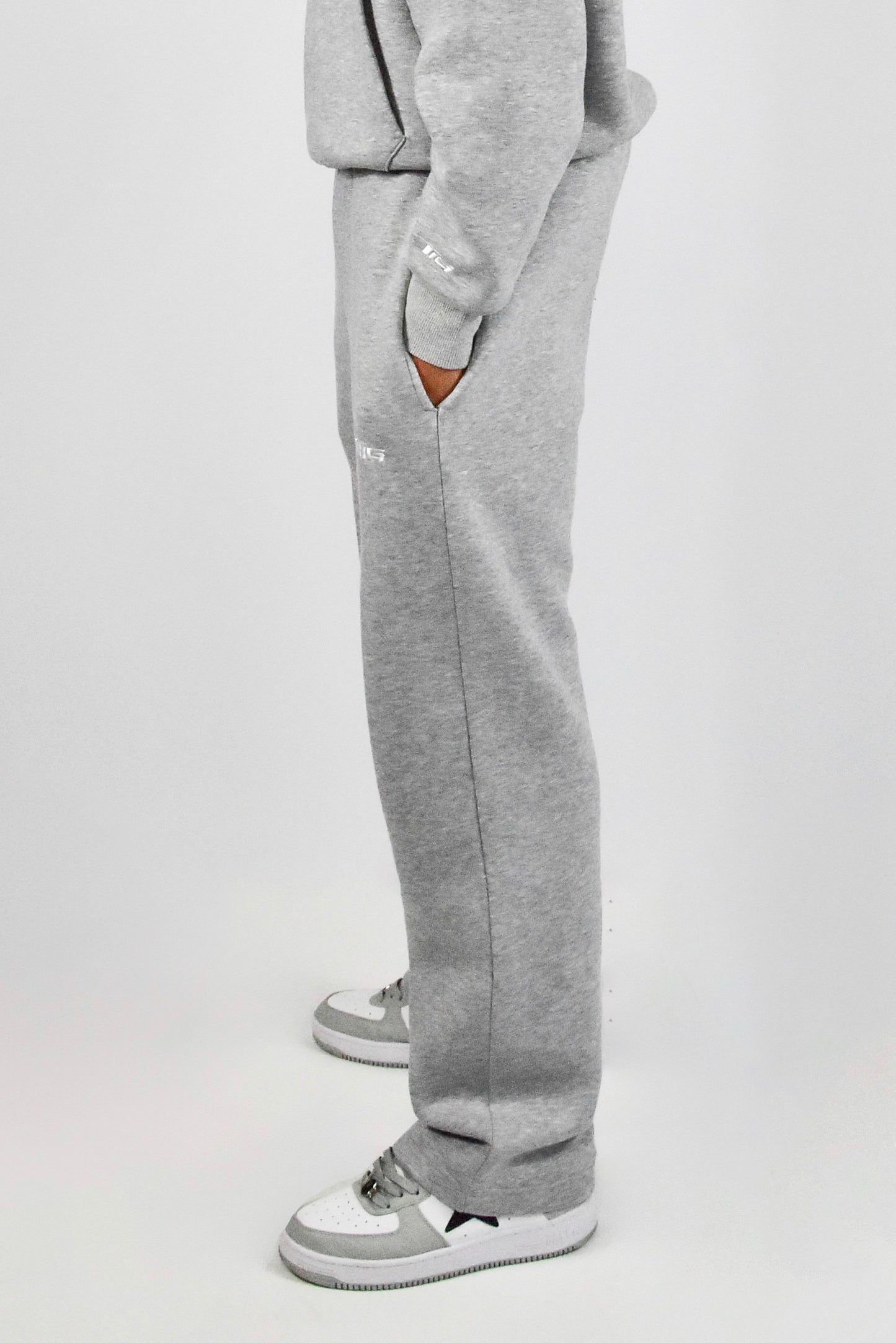 OPEN LEG JOGGER GREY
