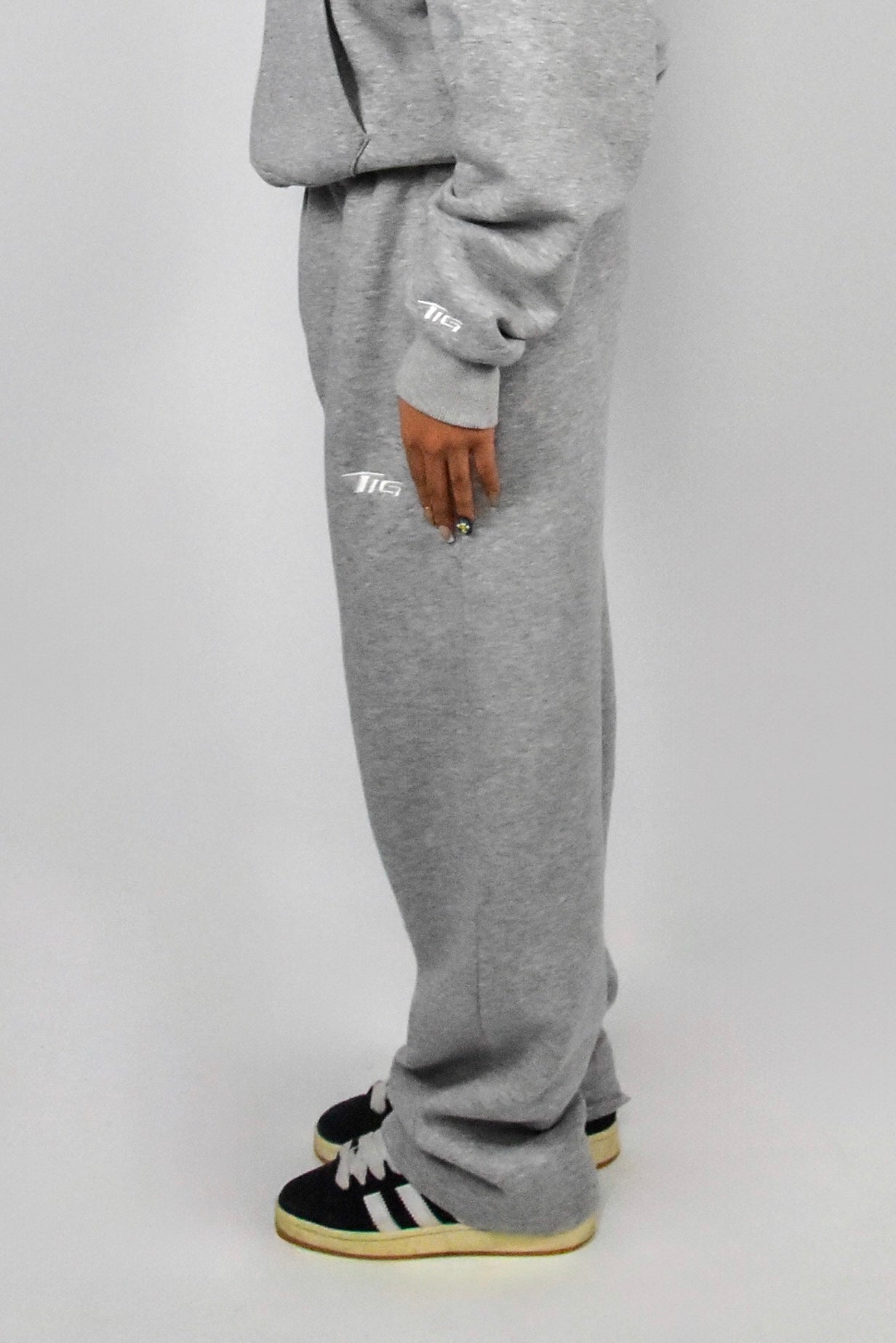 OPEN LEG JOGGER GREY