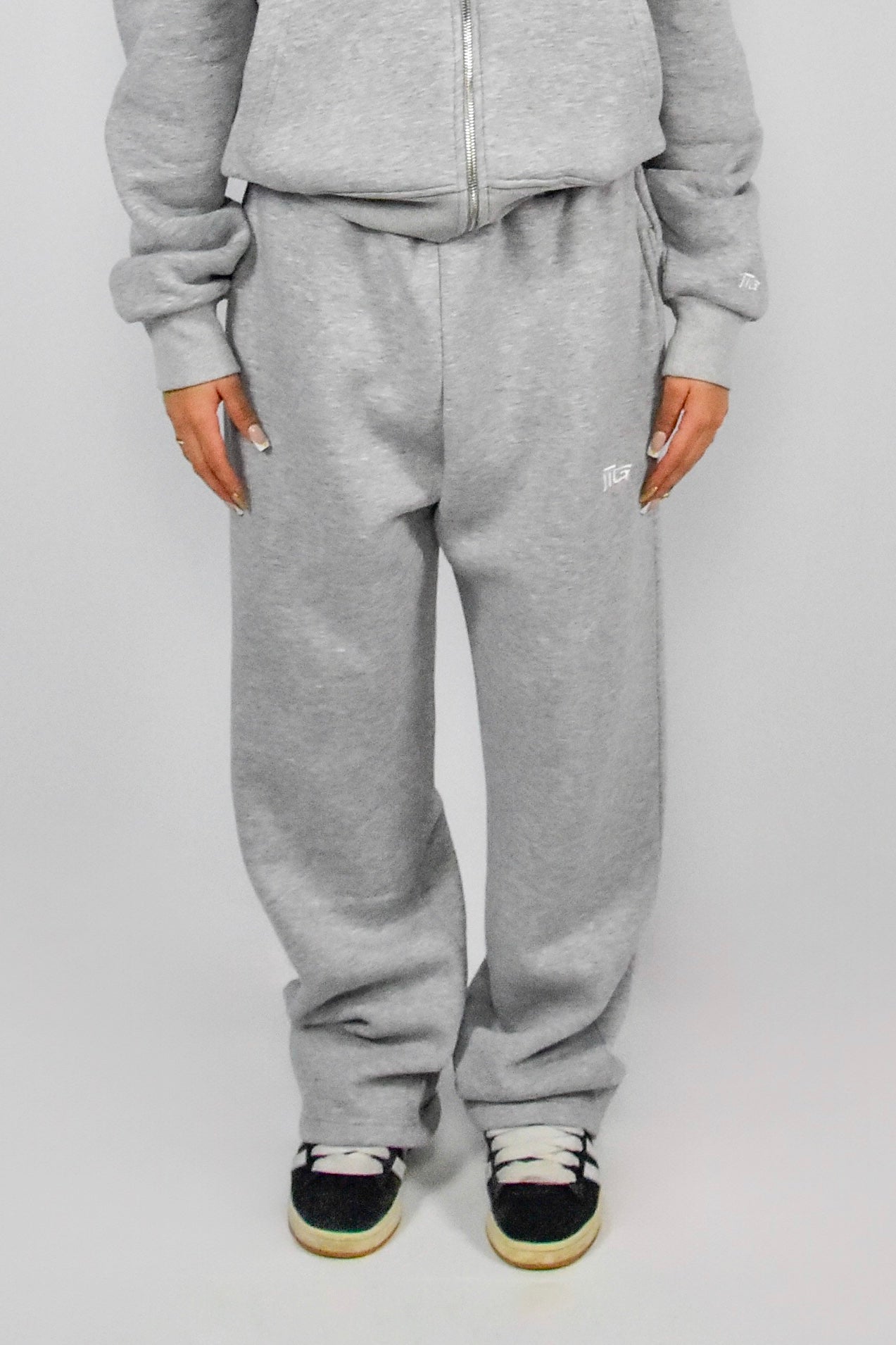 OPEN LEG JOGGER GREY