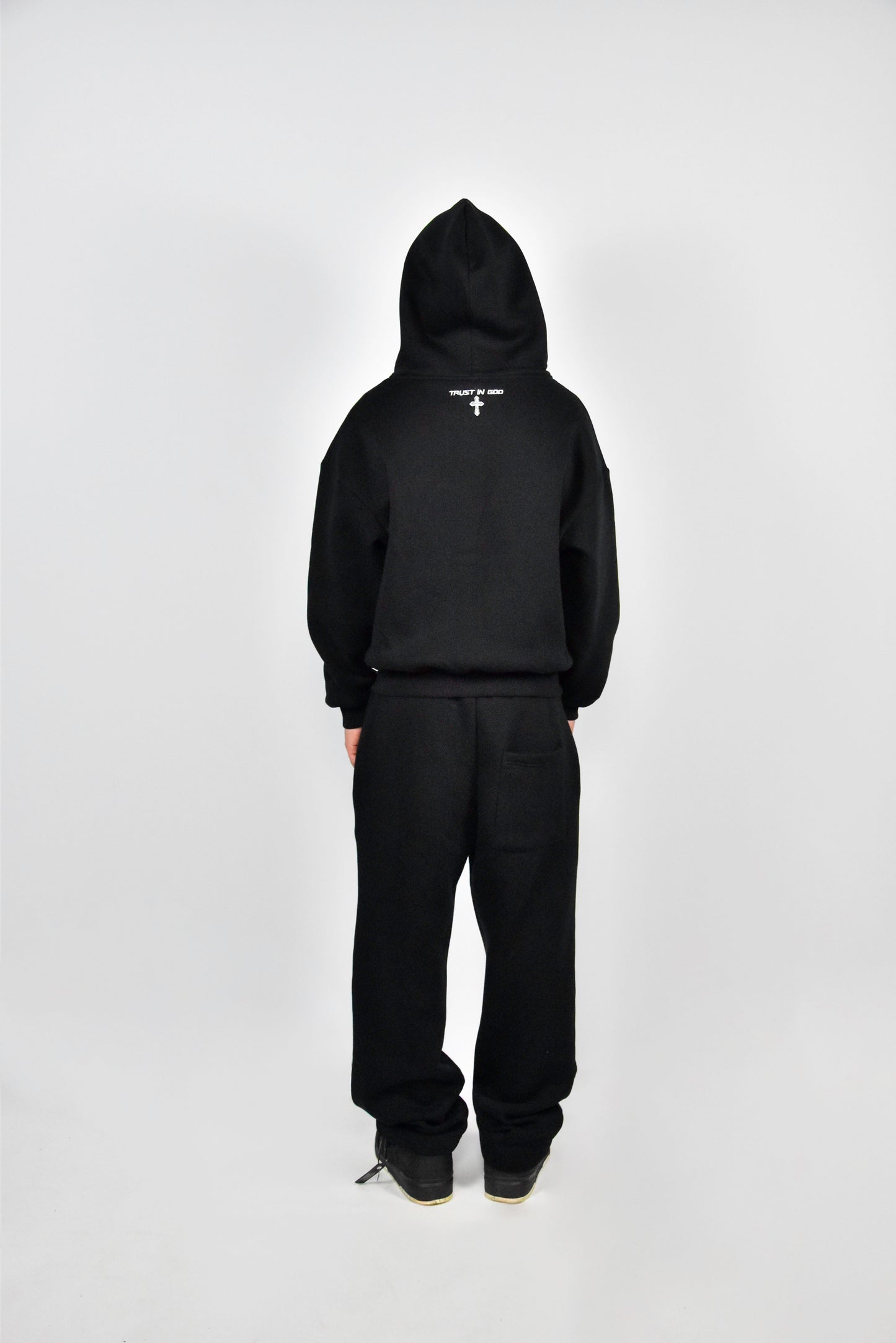 ZIP HOODIE BLACK